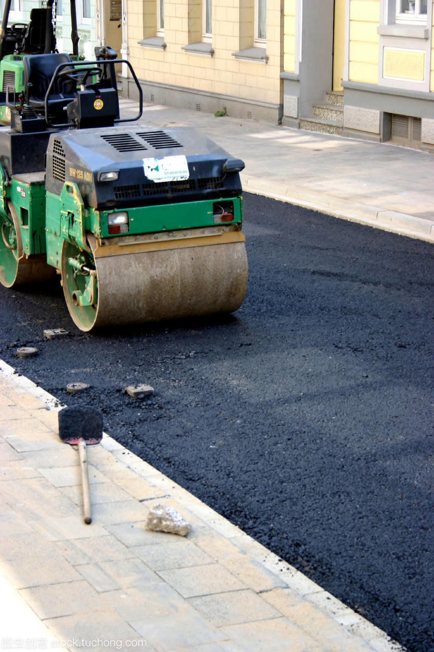 道路建設 城市發展的動脈與挑戰