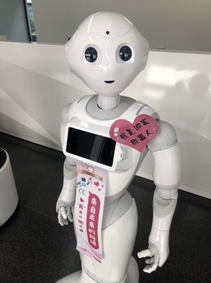 女神節暖心獻禮 閔行首發38臺智能零售機器人，點亮3.8折消費新體驗